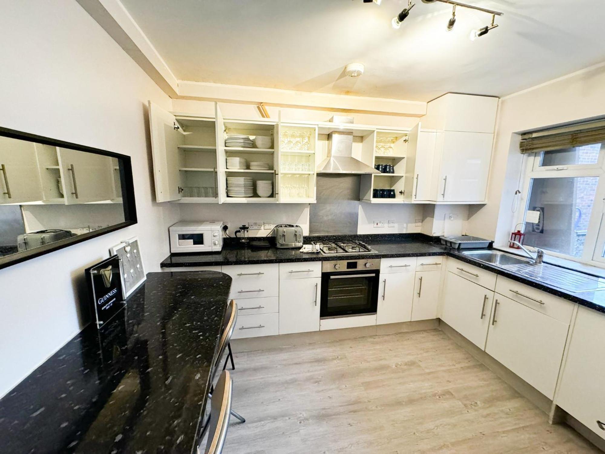Cricklewood Apartment 런던 외부 사진